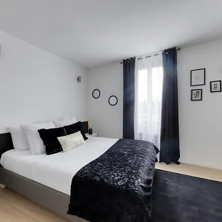 Maison De Triplex Proche Cdg *
